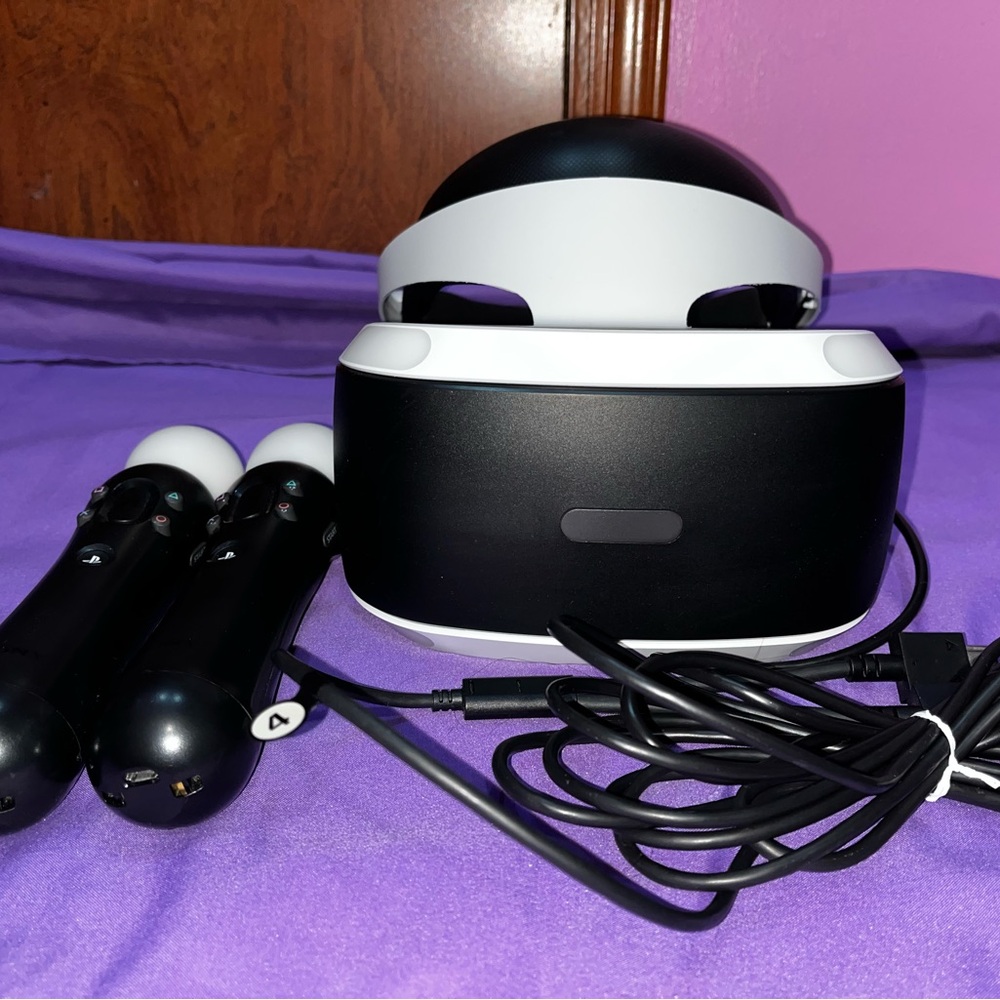Sony PlayStationVR Bundle With Adapter